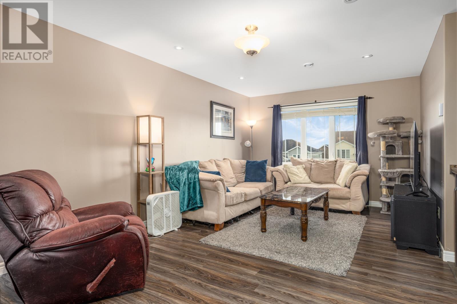 Property at 117 Ladysmith Drive image 3