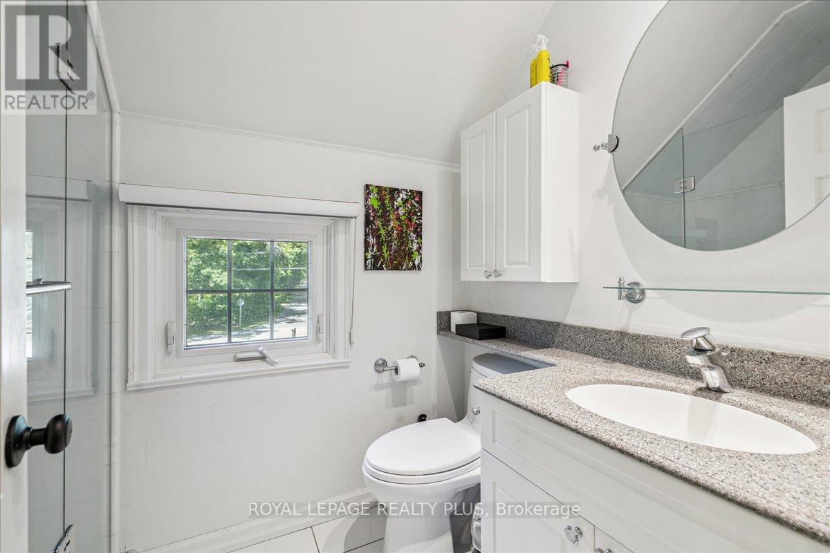1258 Ravine Drive, Mississauga, Ontario  L5J 3E4 - Photo 24 - W12299949