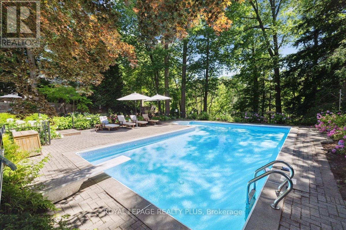1258 Ravine Drive, Mississauga, Ontario  L5J 3E4 - Photo 28 - W12299949