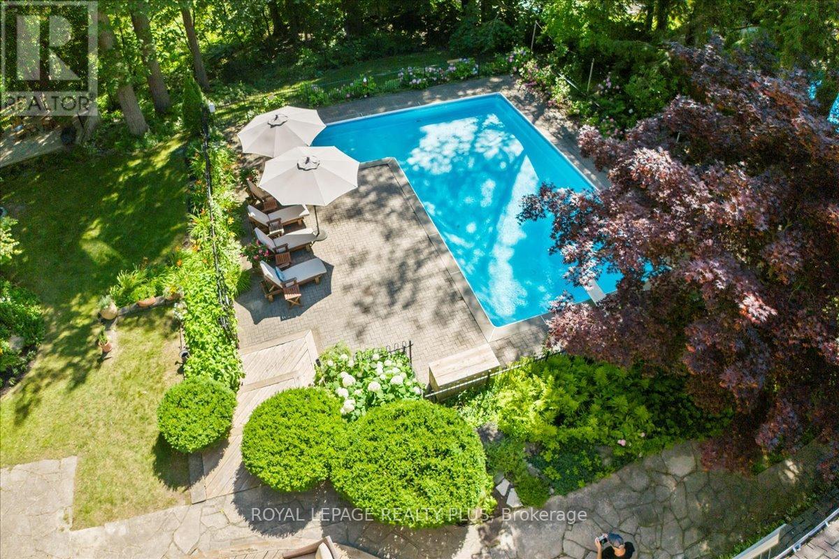 1258 Ravine Drive, Mississauga, Ontario  L5J 3E4 - Photo 36 - W12299949