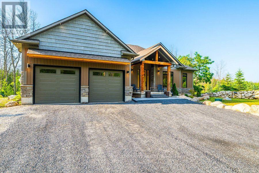 135 Old Highway 26, Meaford, Ontario  N4L 1W7 - Photo 3 - X12299900