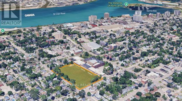 130 CRAWFORD STREET, Sarnia, Ontario