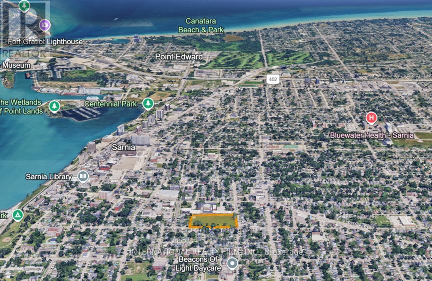 130 Crawford Street, Sarnia, Ontario  N7T 2Y8 - Photo 2 - X12300022