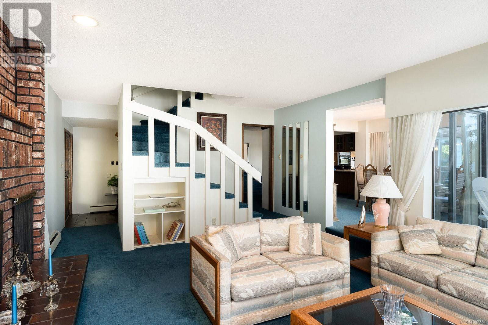 Property at 6007 Sooke Rd image 1