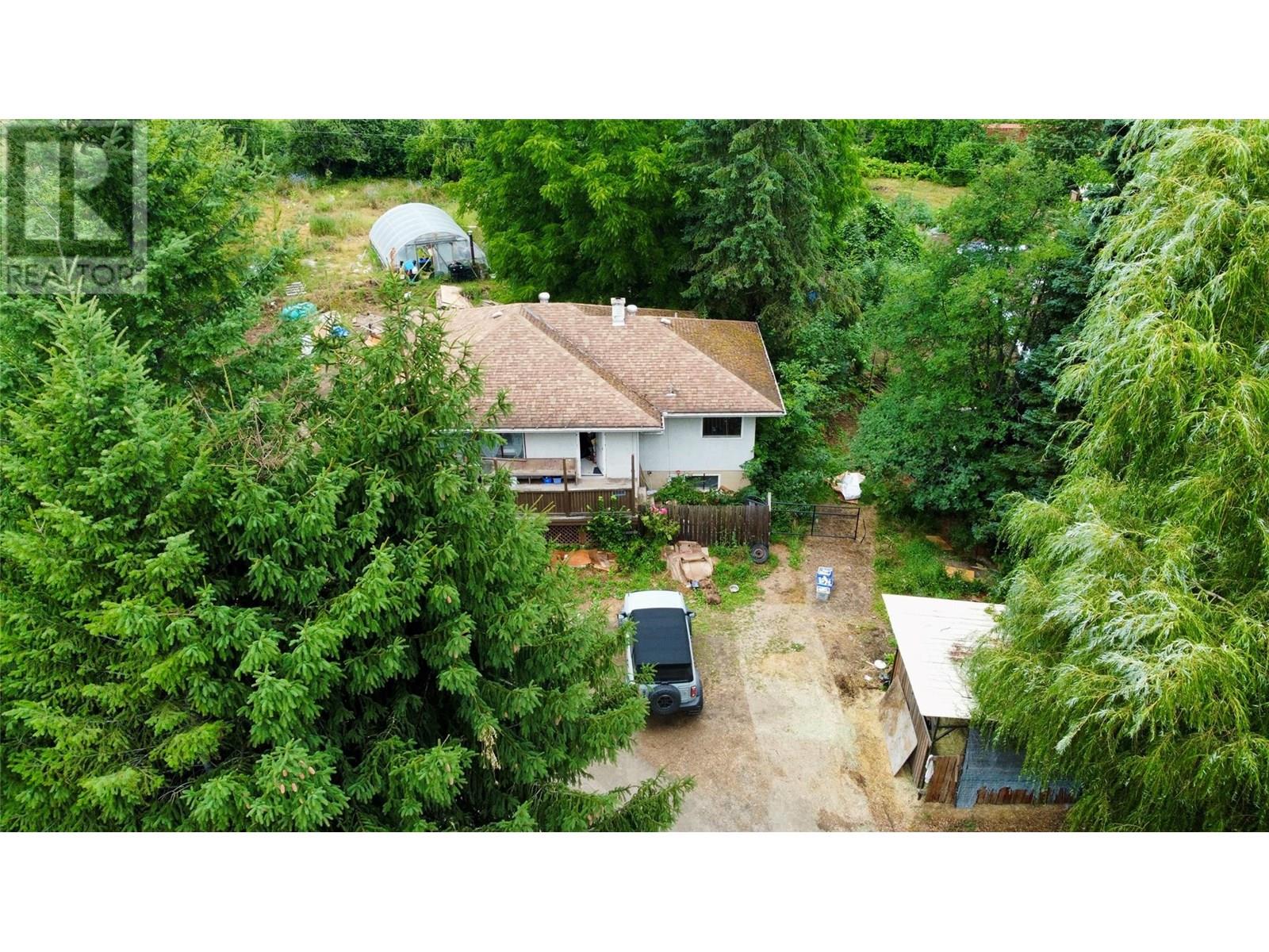 1765 Highway 3a Highway, Castlegar, British Columbia  V1N 3H3 - Photo 16 - 10354952