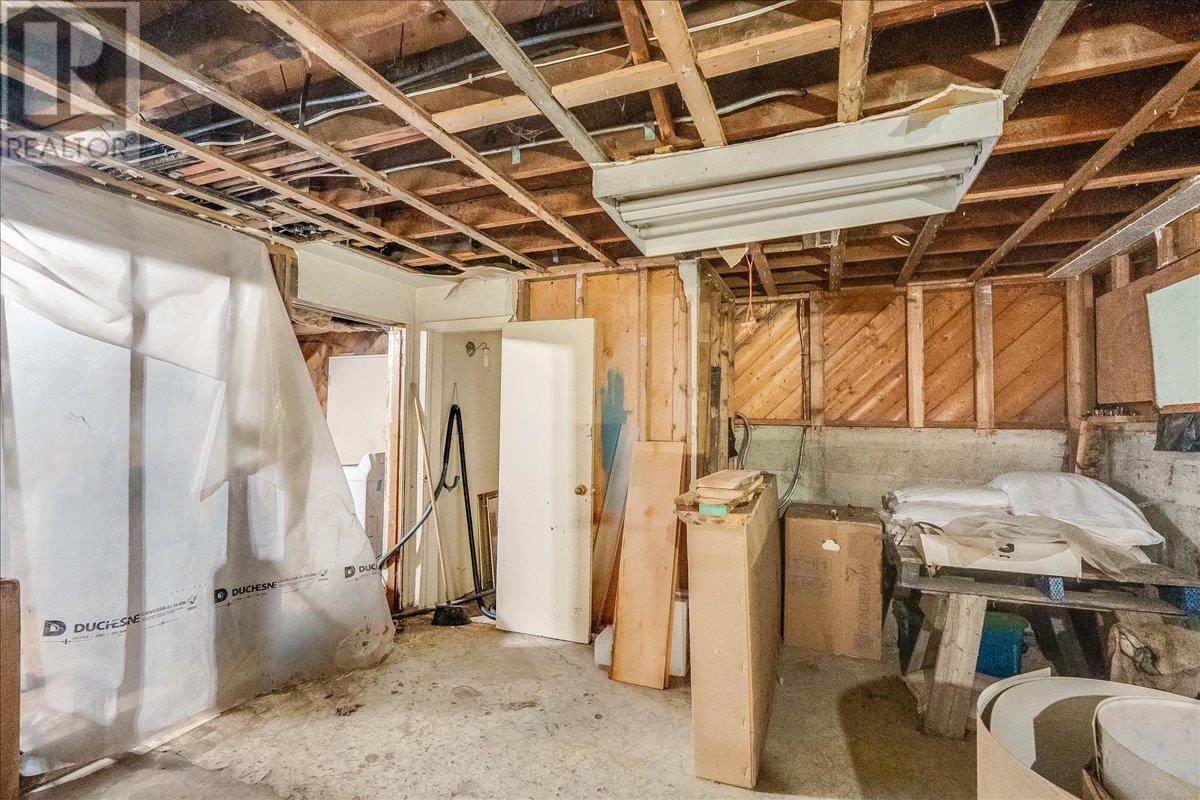 1765 Highway 3a Highway, Castlegar, British Columbia  V1N 3H3 - Photo 50 - 10354952