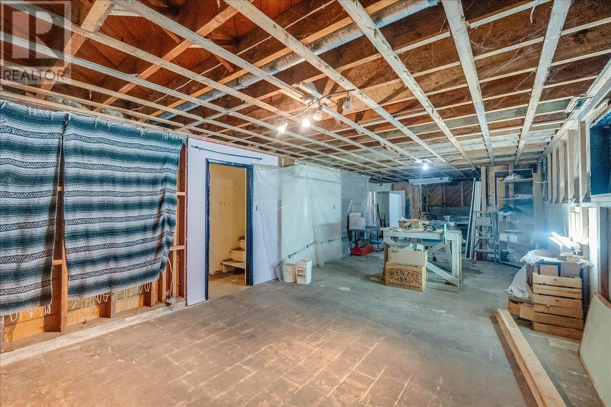 1765 Highway 3a Highway, Castlegar, British Columbia  V1N 3H3 - Photo 68 - 10354952