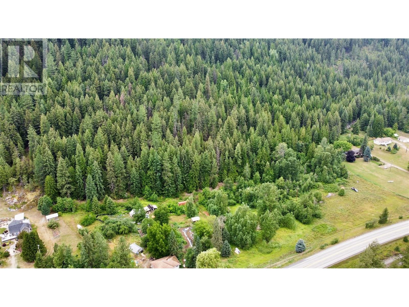 1765 Highway 3a Highway, Castlegar, British Columbia  V1N 3H3 - Photo 4 - 10354952