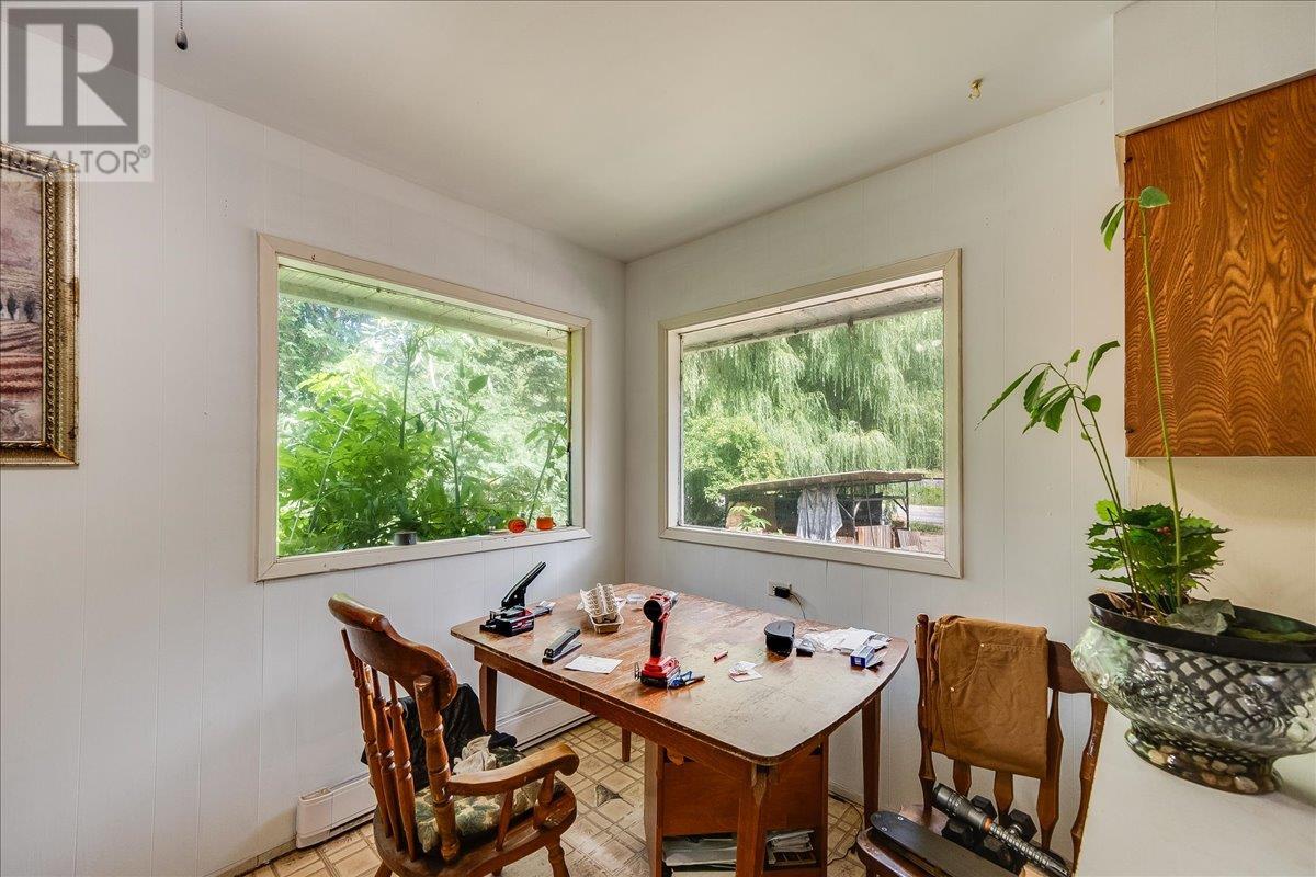 1765 Highway 3a Highway, Castlegar, British Columbia  V1N 3H3 - Photo 58 - 10354952