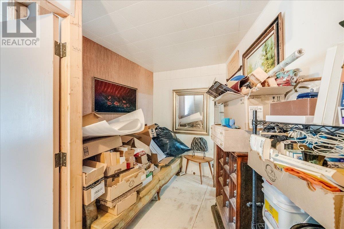 1765 Highway 3a Highway, Castlegar, British Columbia  V1N 3H3 - Photo 40 - 10354952