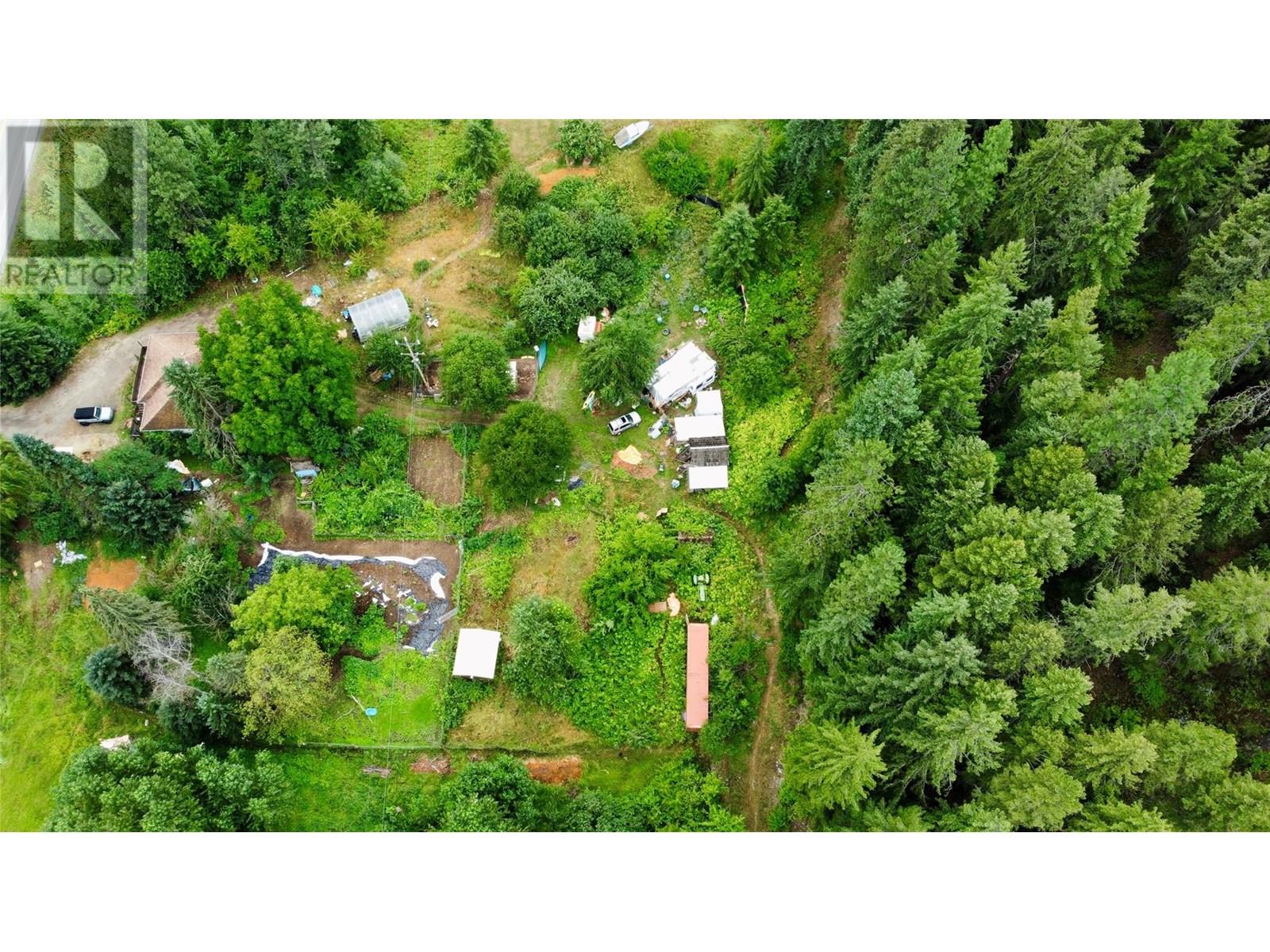 1765 Highway 3a Highway, Castlegar, British Columbia  V1N 3H3 - Photo 8 - 10354952
