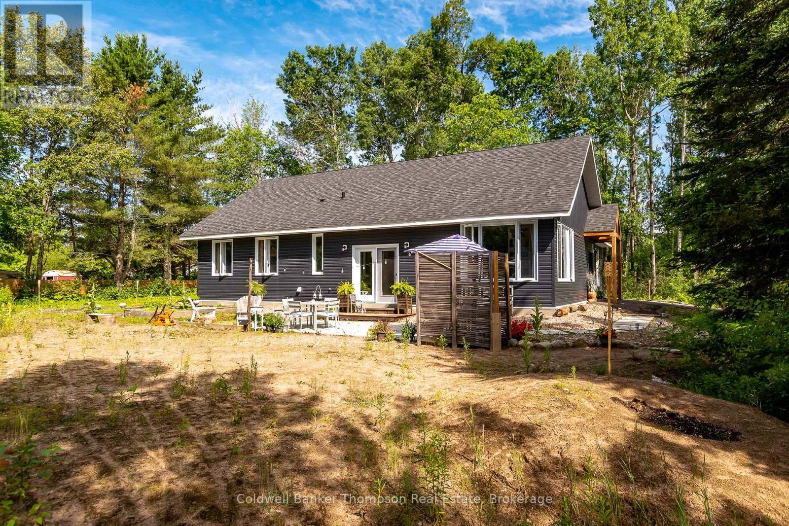 13 Lewis Street, South River, Ontario  P0A 1X0 - Photo 34 - X12261940