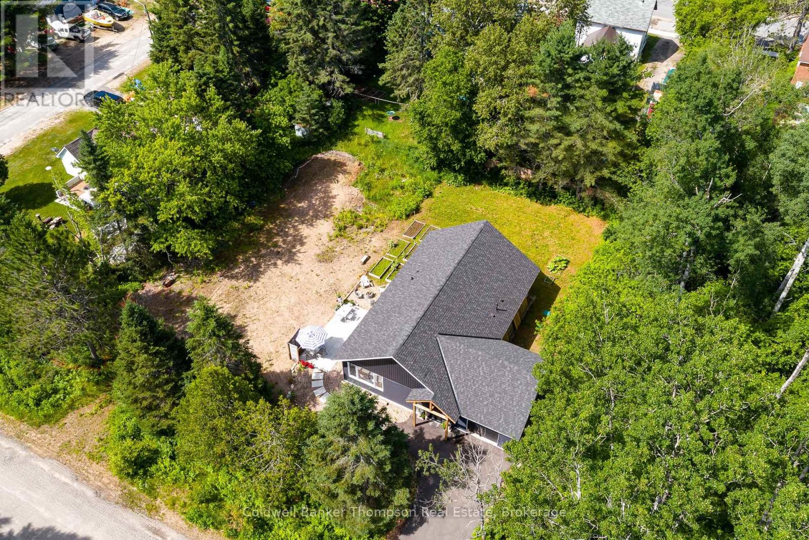 13 Lewis Street, South River, Ontario  P0A 1X0 - Photo 44 - X12261940