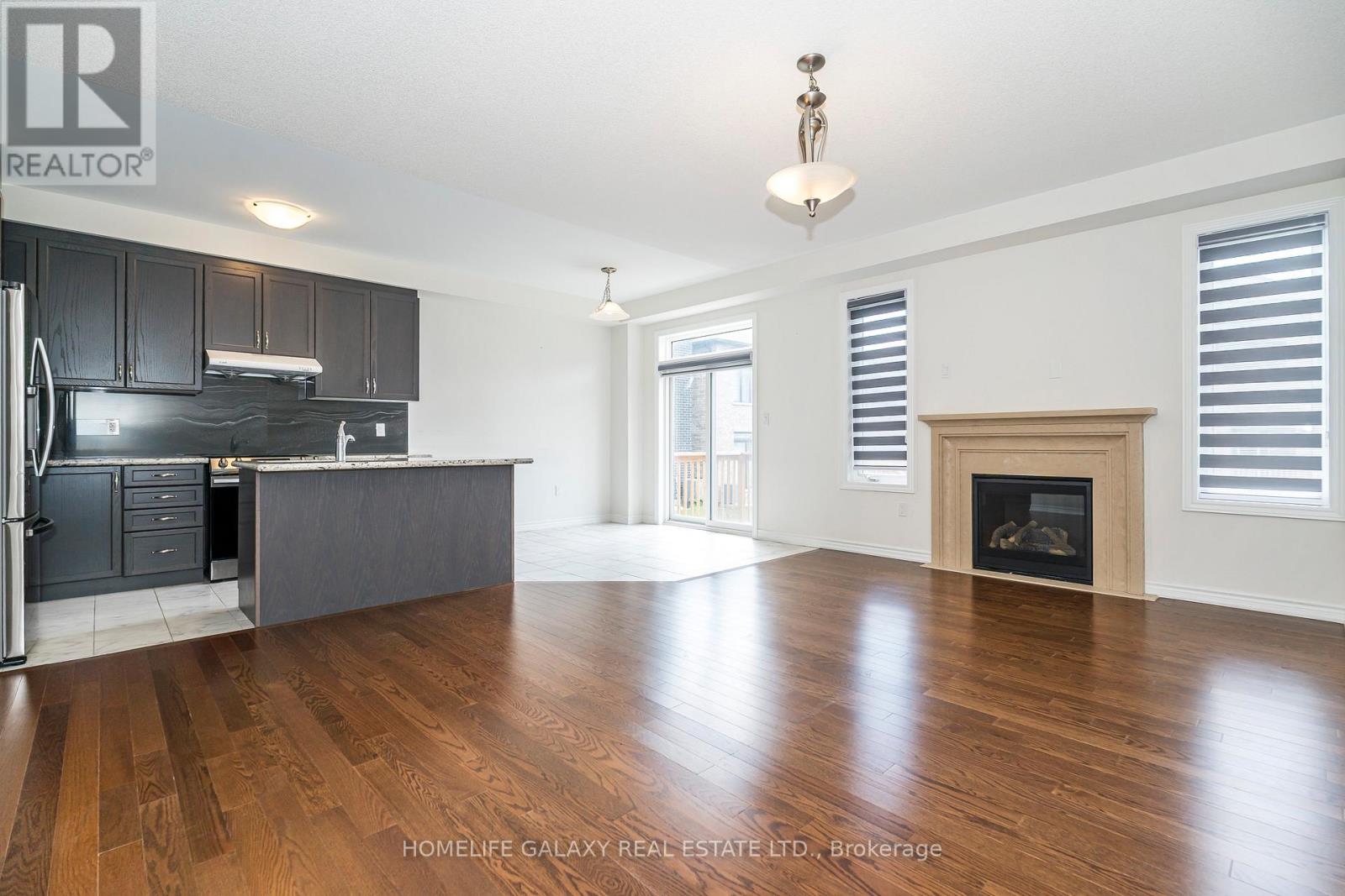 29 Bromfield Street, Whitby, Ontario  L1P 0P8 - Photo 10 - E12300071