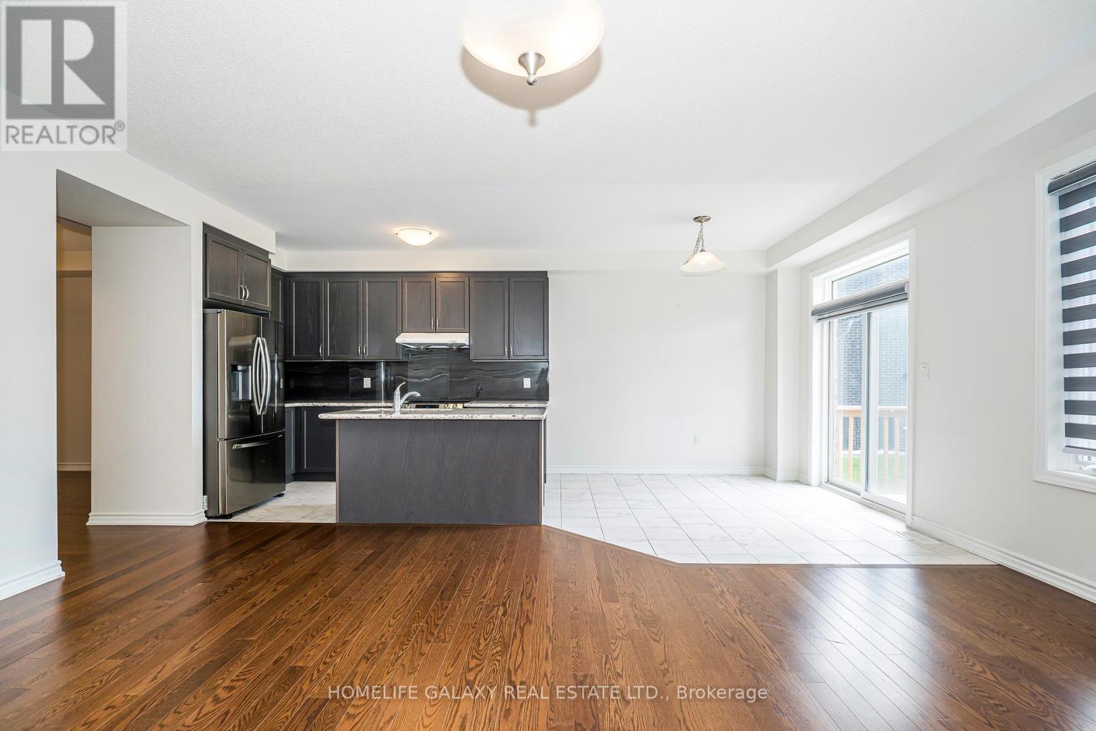 29 Bromfield Street, Whitby, Ontario  L1P 0P8 - Photo 15 - E12300071