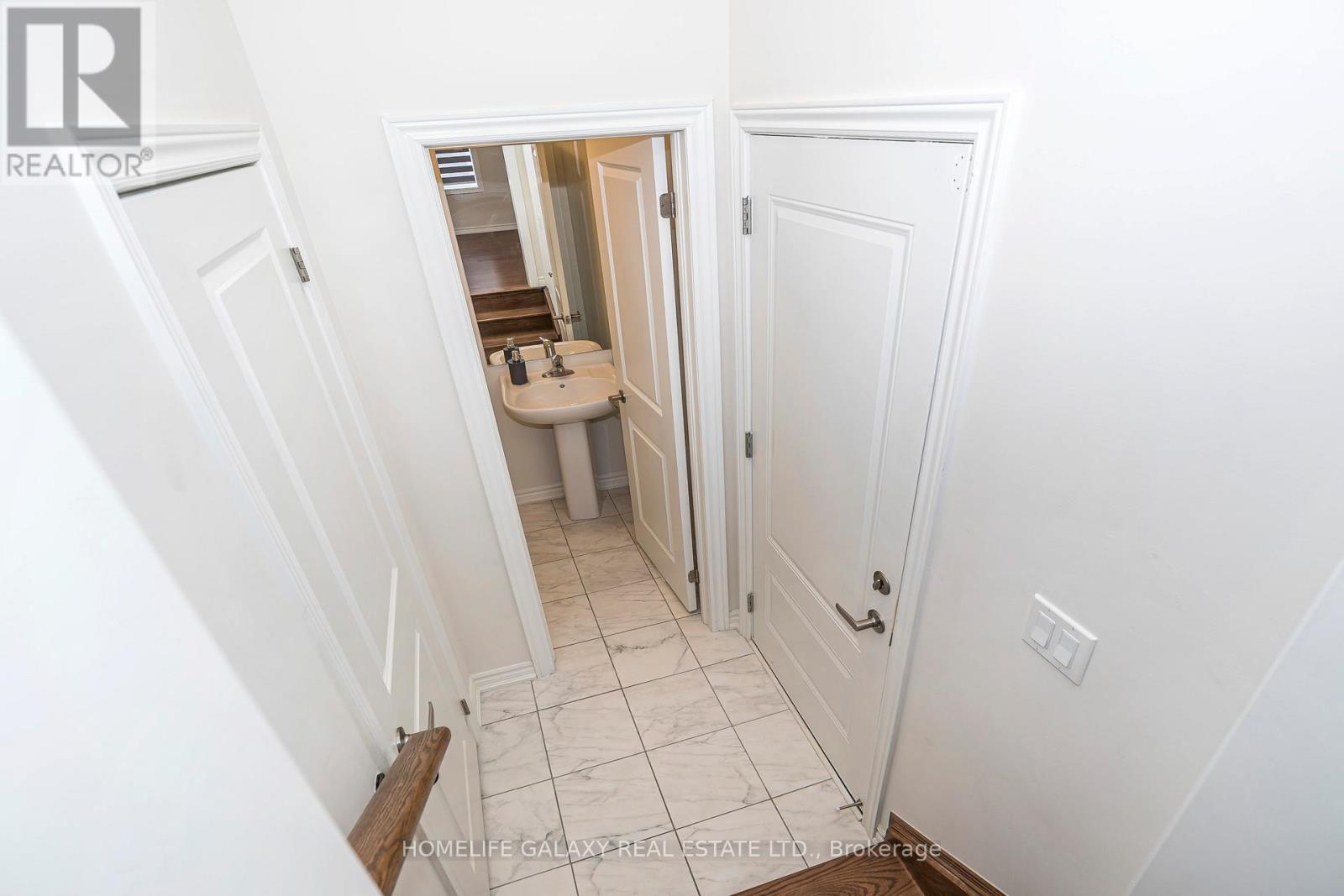 29 Bromfield Street, Whitby, Ontario  L1P 0P8 - Photo 26 - E12300071