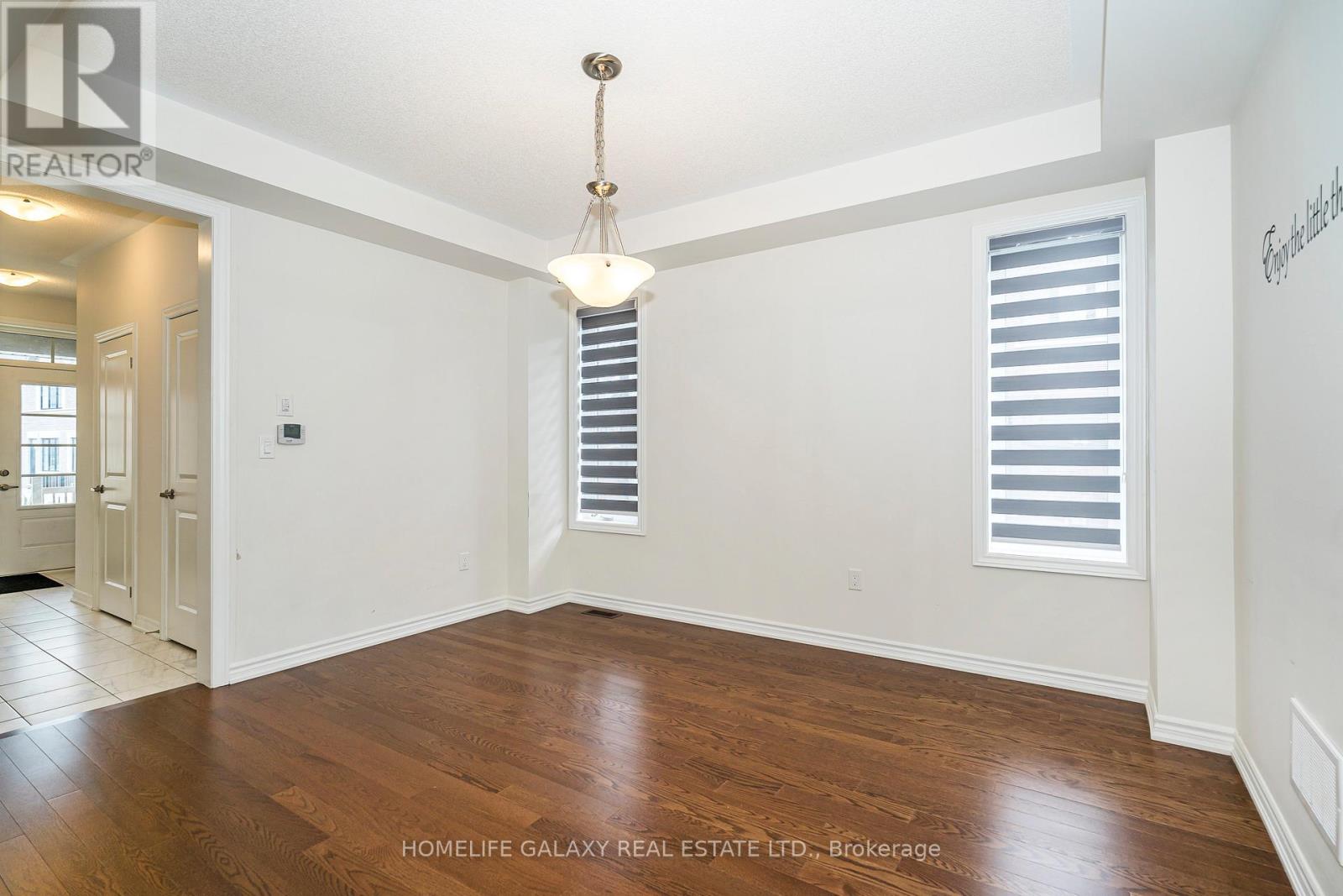 29 Bromfield Street, Whitby, Ontario  L1P 0P8 - Photo 7 - E12300071