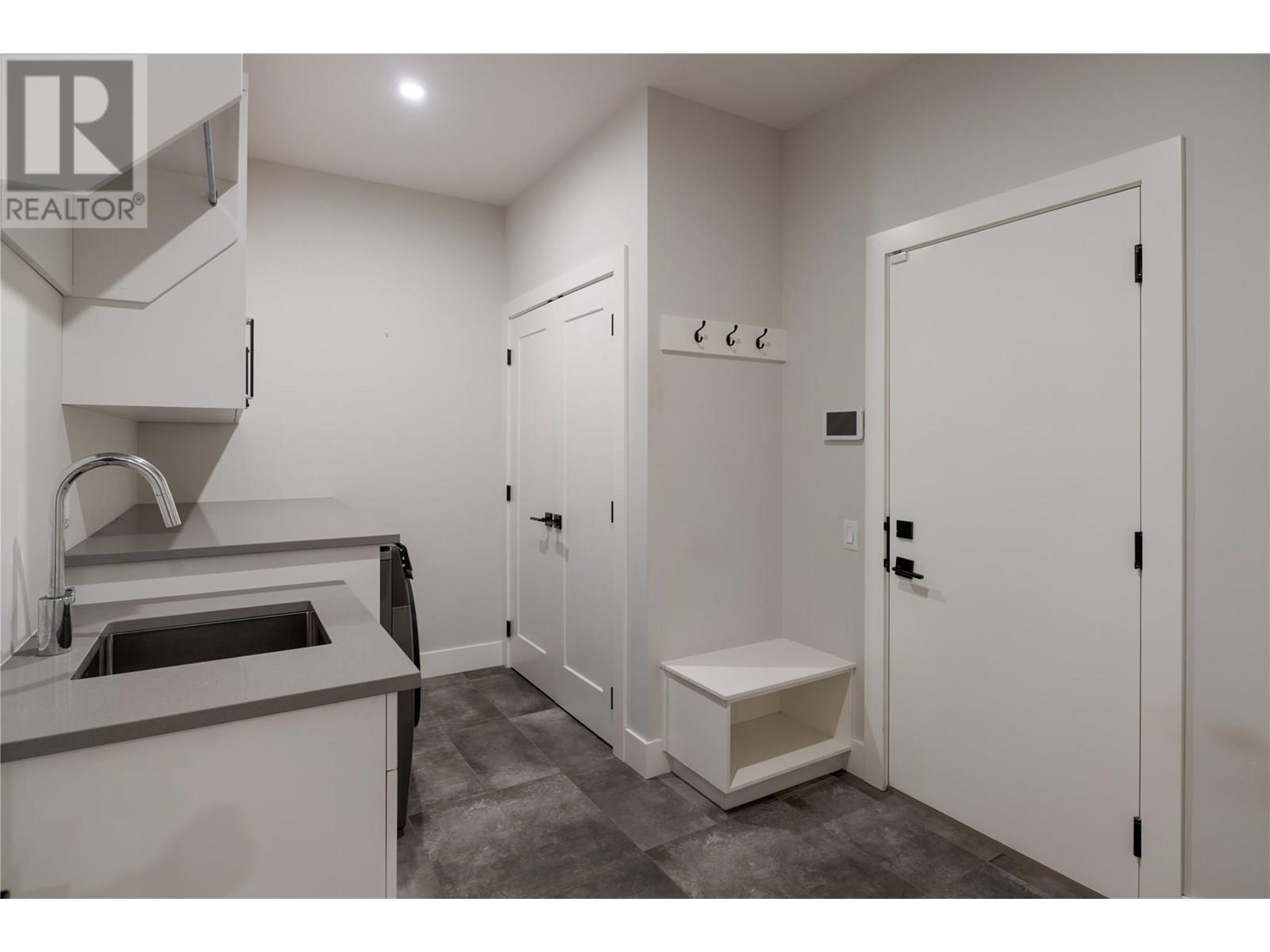 Property at 10100 Tyndall Road Unit# 3 image 3