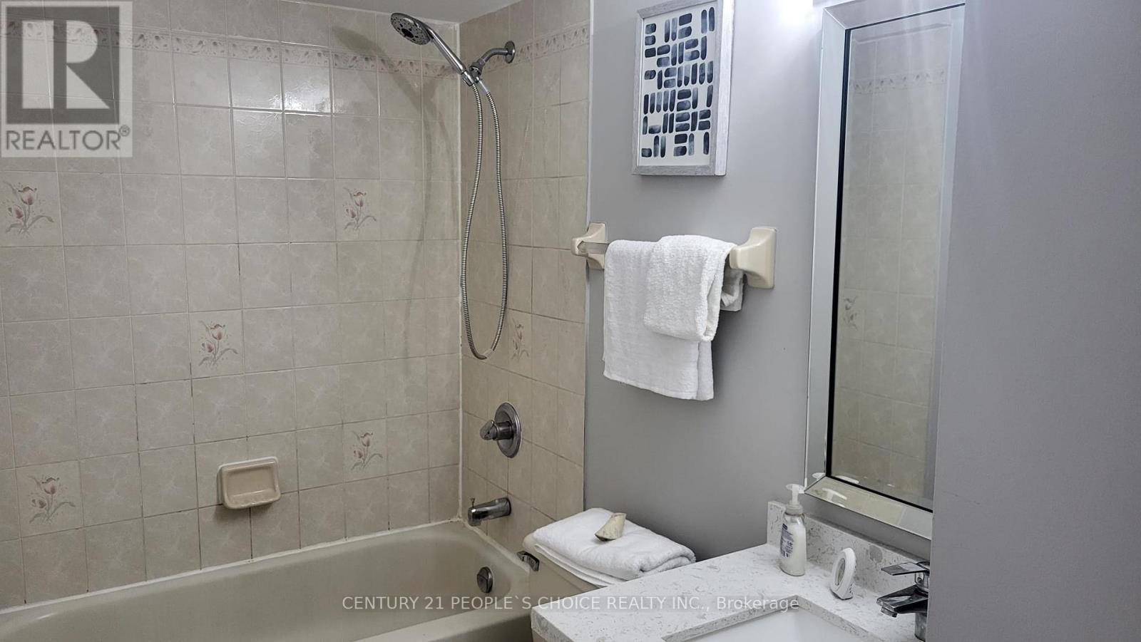 7598 Black Walnut Trail, Mississauga, Ontario  L5N 8A7 - Photo 25 - W12294702