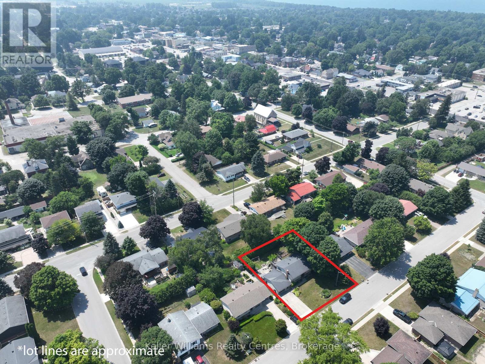 678 Orchard Drive, Saugeen Shores, Ontario  N0H 2C3 - Photo 2 - X12300223