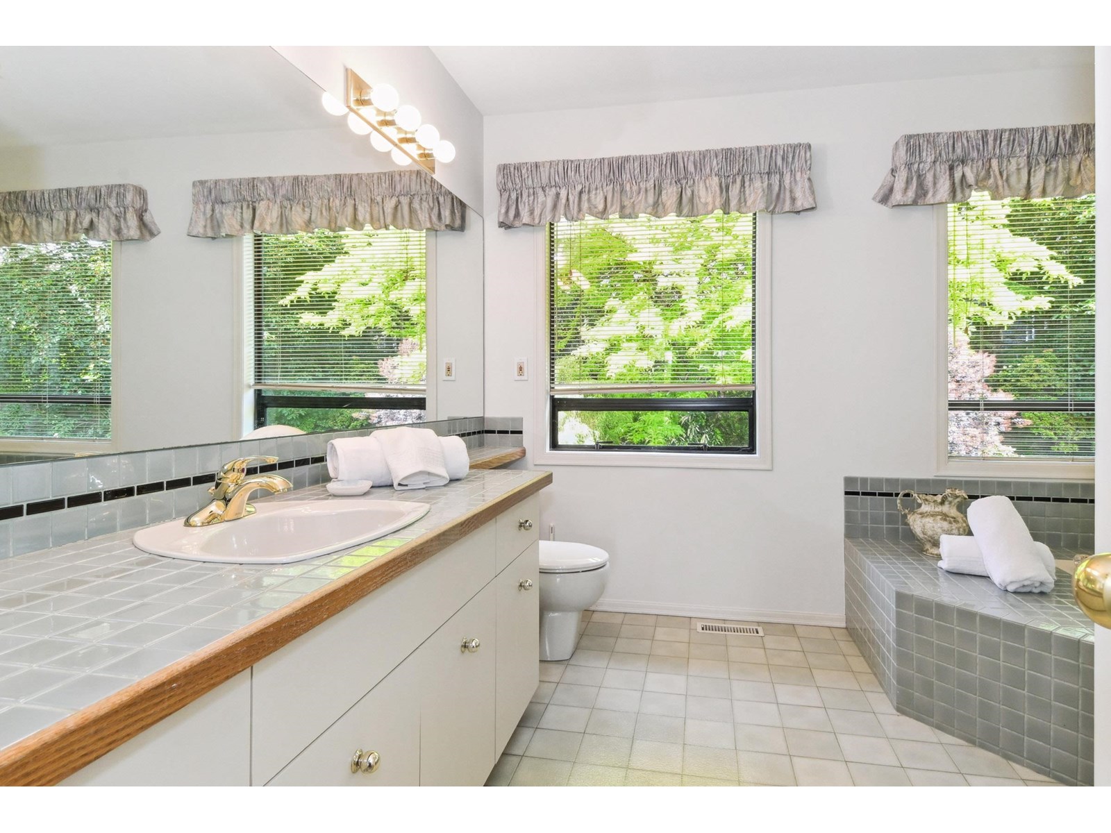 15045 80b Avenue, Surrey, British Columbia  V3S 7B7 - Photo 17 - R3029210
