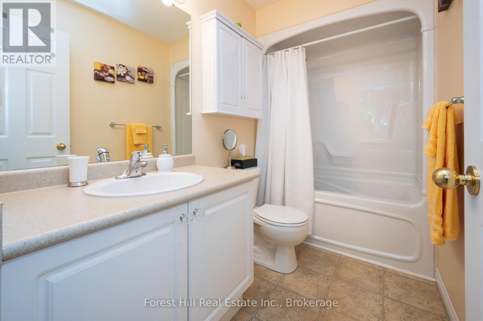 151 Pine Street, Bracebridge, Ontario  P1L 2H8 - Photo 18 - X12233280