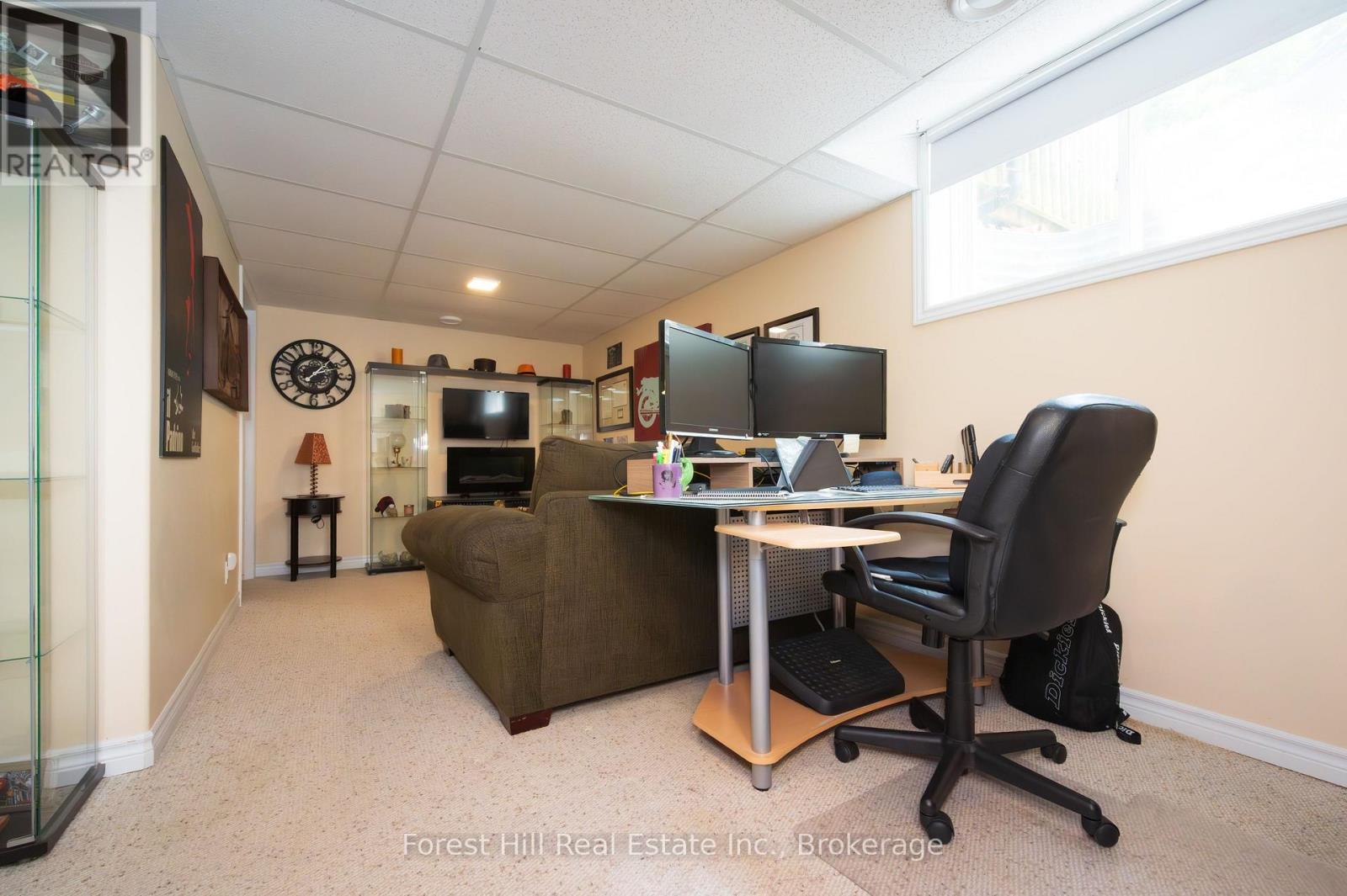 151 Pine Street, Bracebridge, Ontario  P1L 2H8 - Photo 20 - X12233280