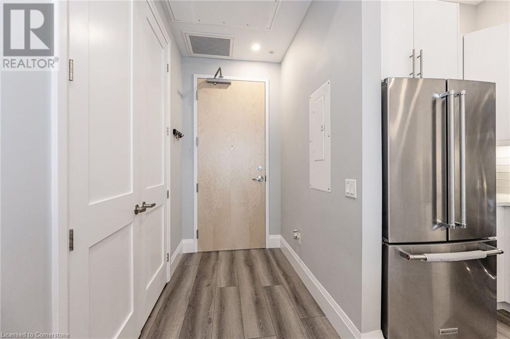 Property at 60 CHARLES Street W Unit# 2904 image 4