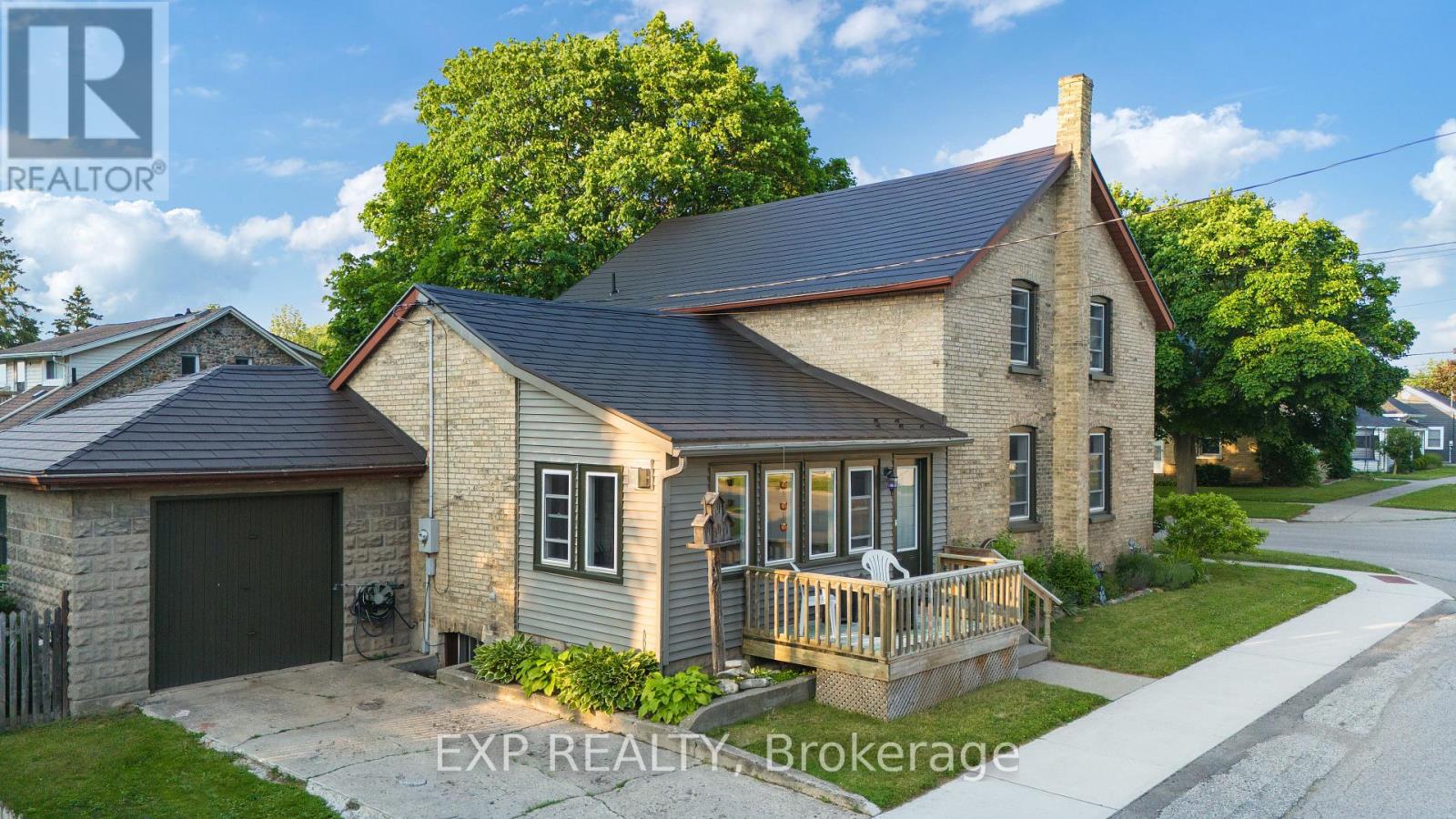 26 Main Street S, Lambton Shores, Ontario  N0N 1J0 - Photo 1 - X12300338