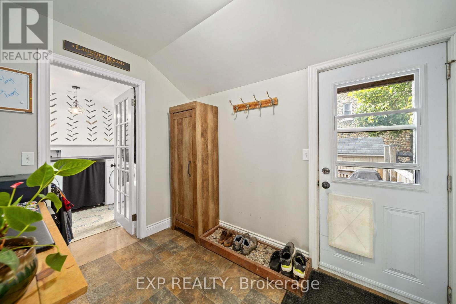 26 Main Street S, Lambton Shores, Ontario  N0N 1J0 - Photo 12 - X12300338