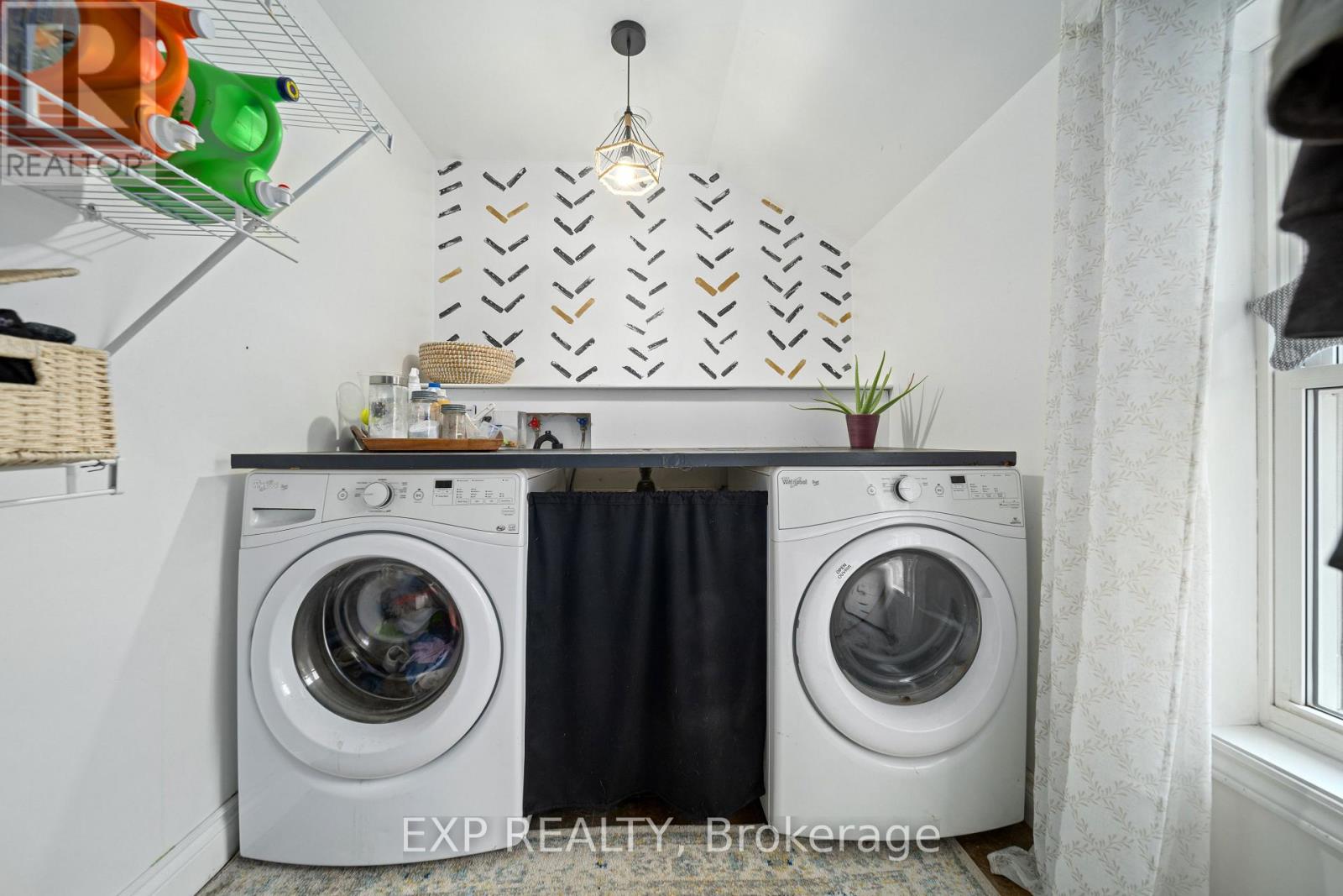 26 Main Street S, Lambton Shores, Ontario  N0N 1J0 - Photo 13 - X12300338