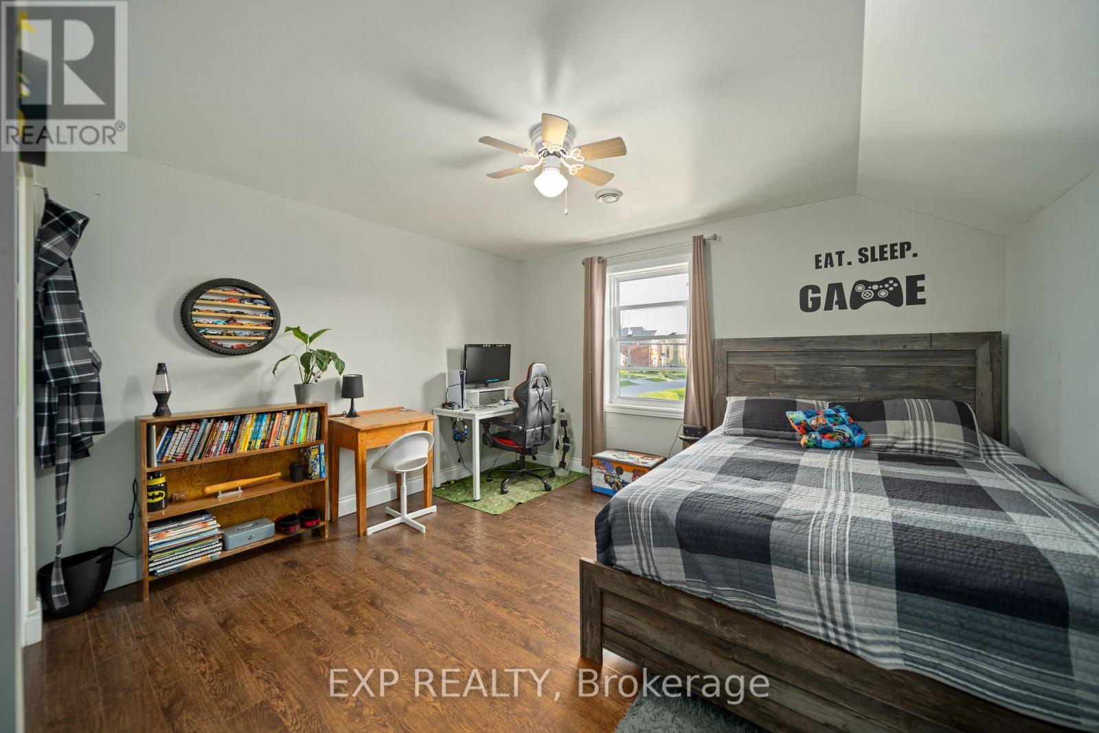 26 Main Street S, Lambton Shores, Ontario  N0N 1J0 - Photo 26 - X12300338