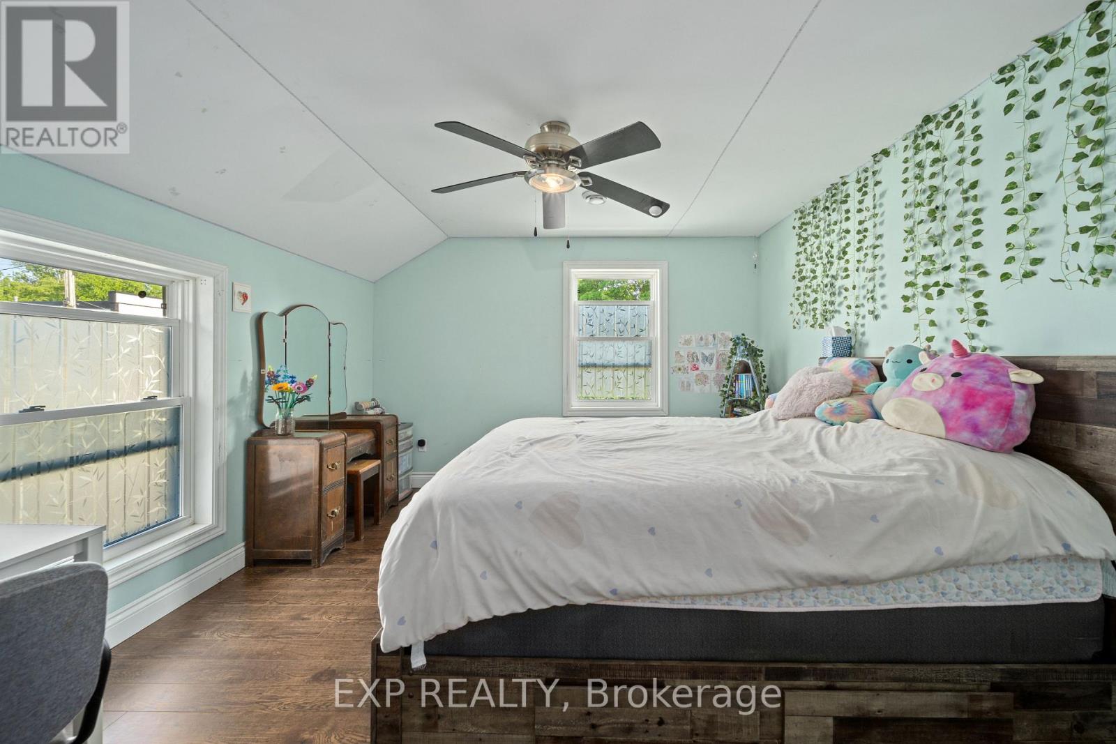 26 Main Street S, Lambton Shores, Ontario  N0N 1J0 - Photo 30 - X12300338