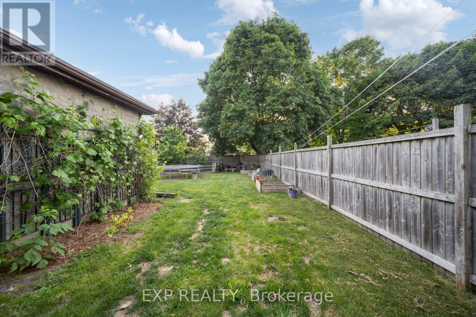 26 Main Street S, Lambton Shores, Ontario  N0N 1J0 - Photo 35 - X12300338