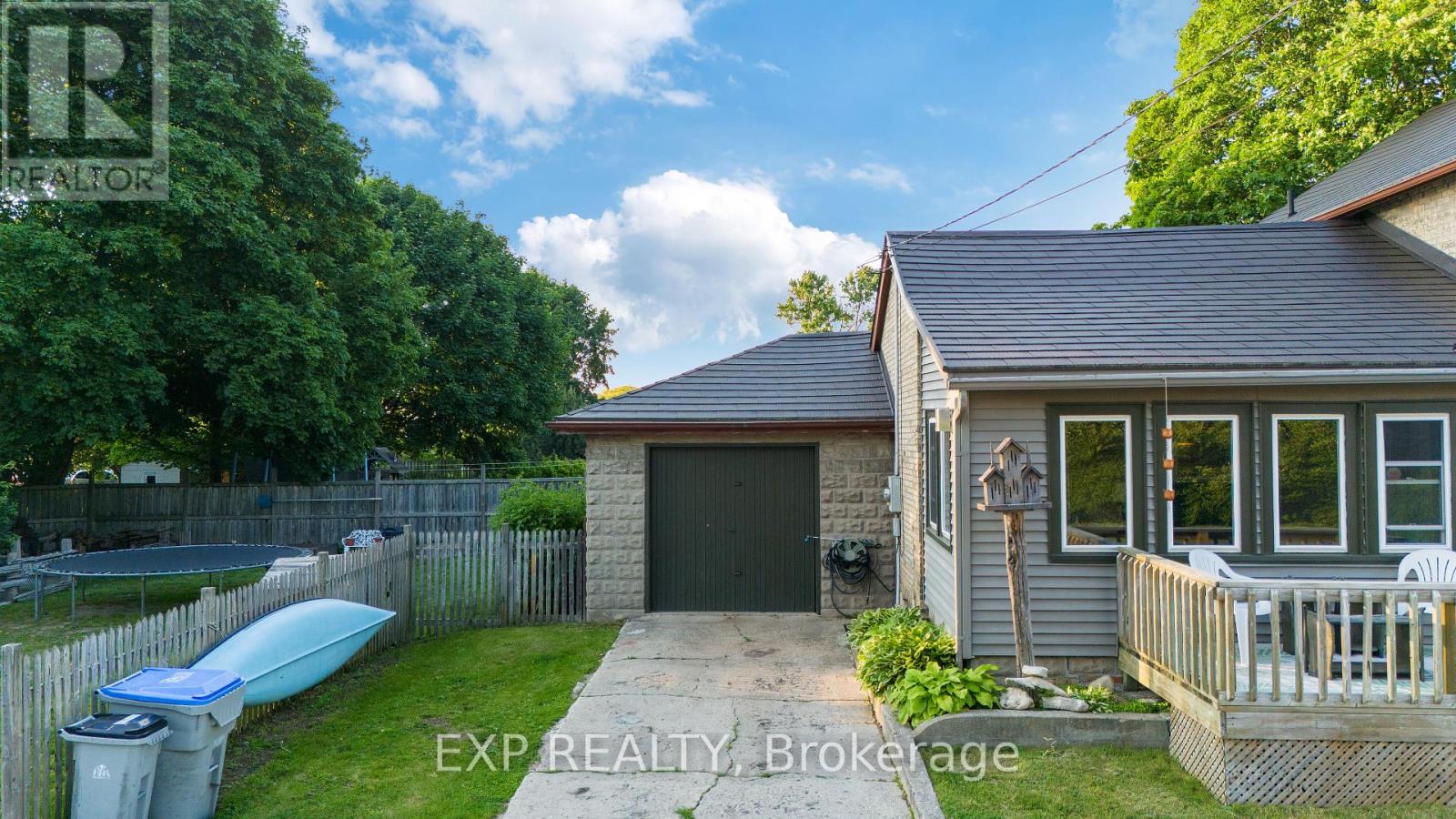 26 Main Street S, Lambton Shores, Ontario  N0N 1J0 - Photo 44 - X12300338