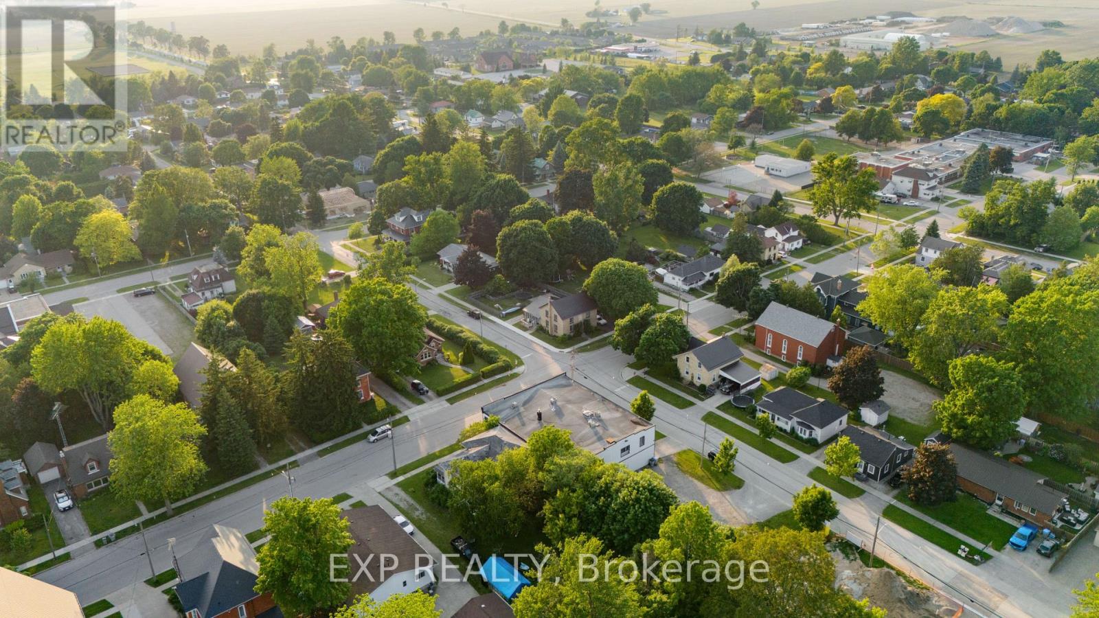 26 Main Street S, Lambton Shores, Ontario  N0N 1J0 - Photo 46 - X12300338