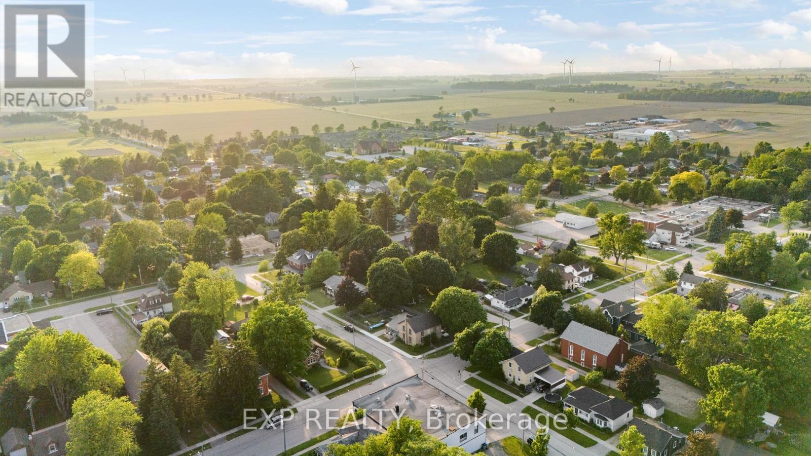 26 Main Street S, Lambton Shores, Ontario  N0N 1J0 - Photo 47 - X12300338
