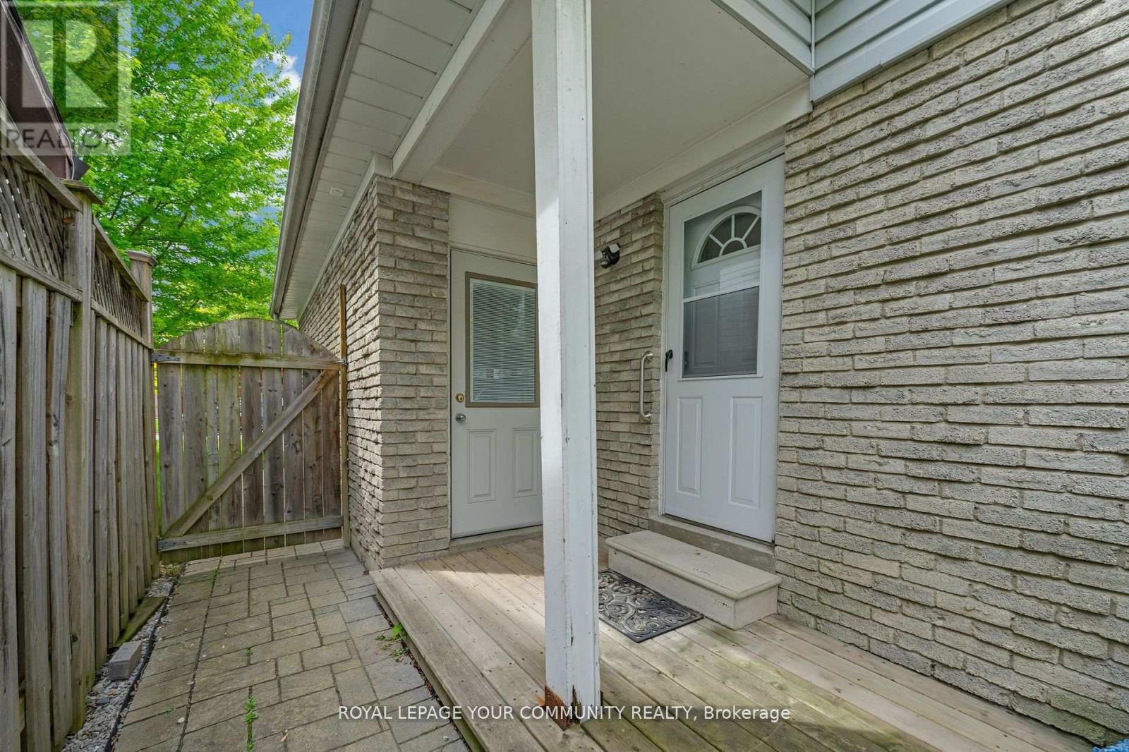 79 Mayvern Crescent, Richmond Hill, Ontario  L4C 5J6 - Photo 27 - N12300242