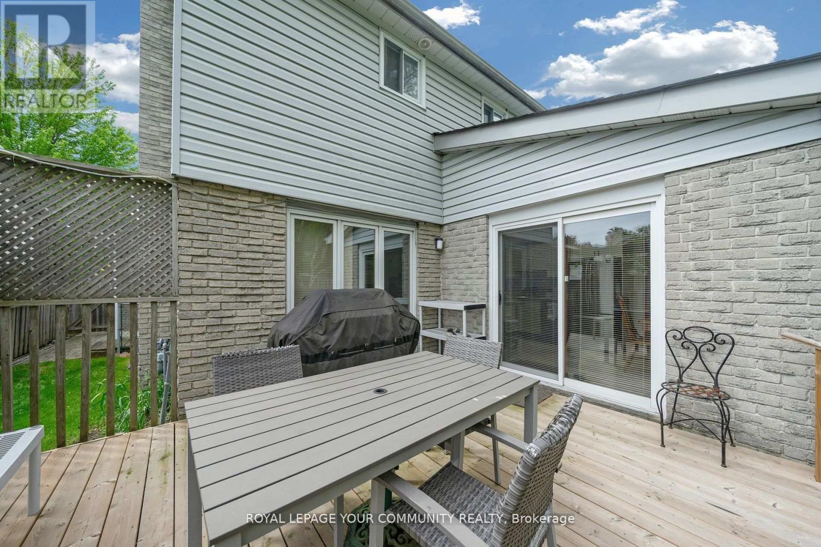 79 Mayvern Crescent, Richmond Hill, Ontario  L4C 5J6 - Photo 30 - N12300242