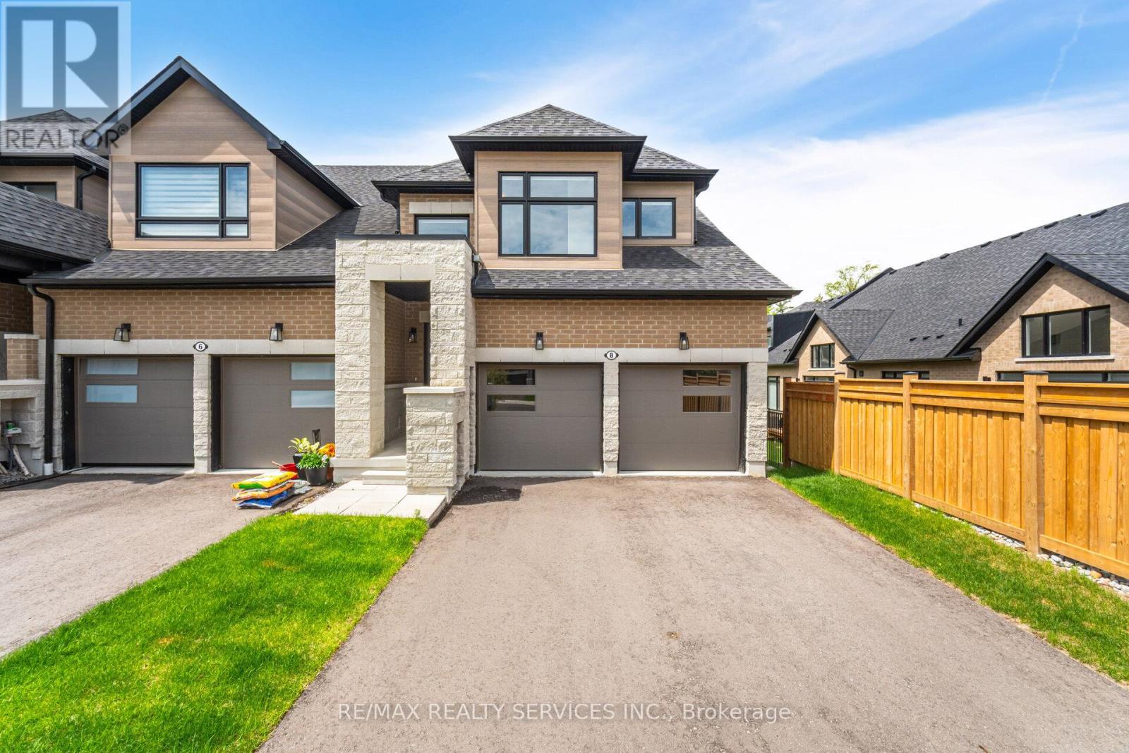 8 Lois Torrance Trail, Uxbridge, Ontario  L9P 0R9 - Photo 1 - N12300268