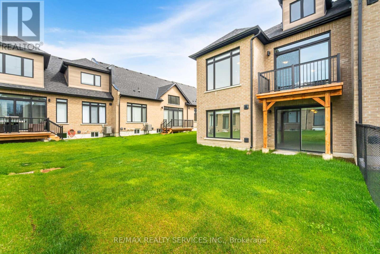 8 Lois Torrance Trail, Uxbridge, Ontario  L9P 0R9 - Photo 47 - N12300268