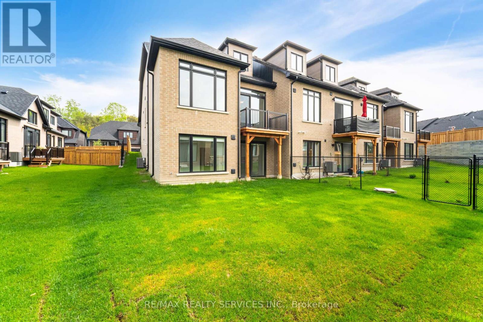 8 Lois Torrance Trail, Uxbridge, Ontario  L9P 0R9 - Photo 48 - N12300268