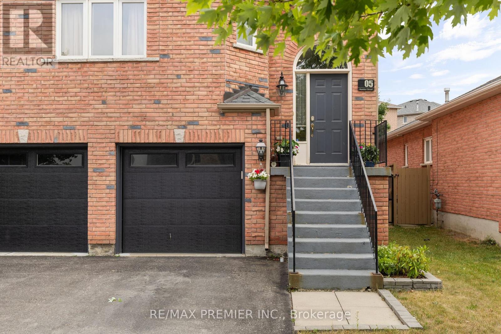 5 Humber Street, Barrie, Ontario  L4N 5S4 - Photo 4 - S12300270