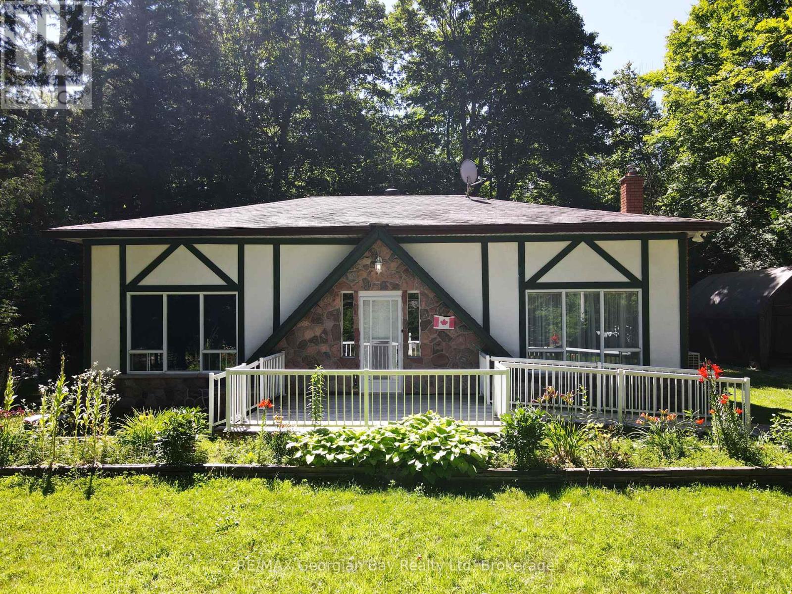 Property at 2284 CHAMPLAIN ROAD image 1