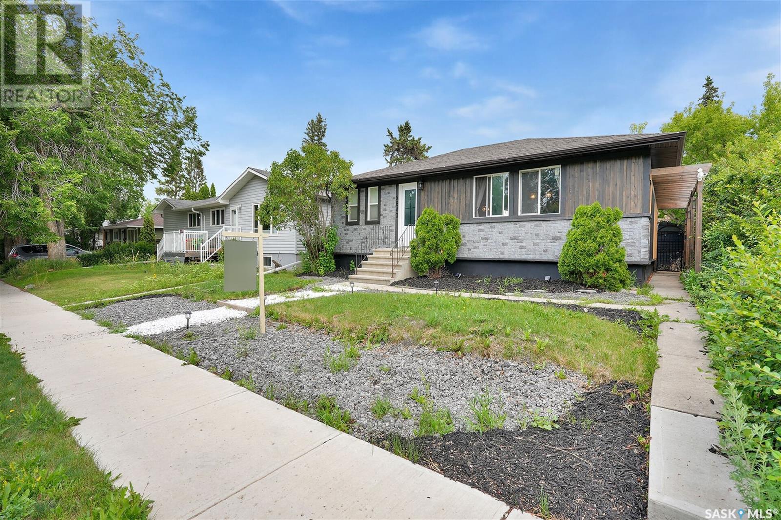 Property at 2843 PARK STREET image 4