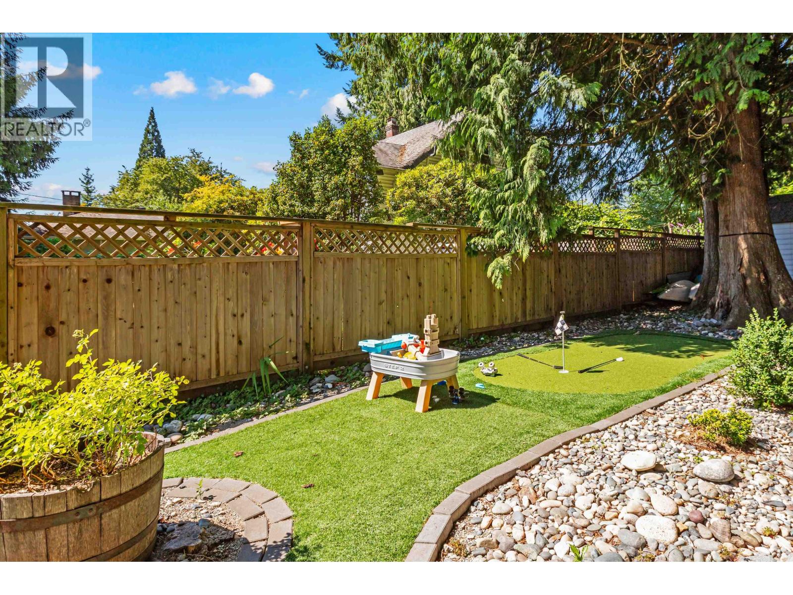 12351 216 Street, Maple Ridge, British Columbia  V2X 5K2 - Photo 39 - R3029474