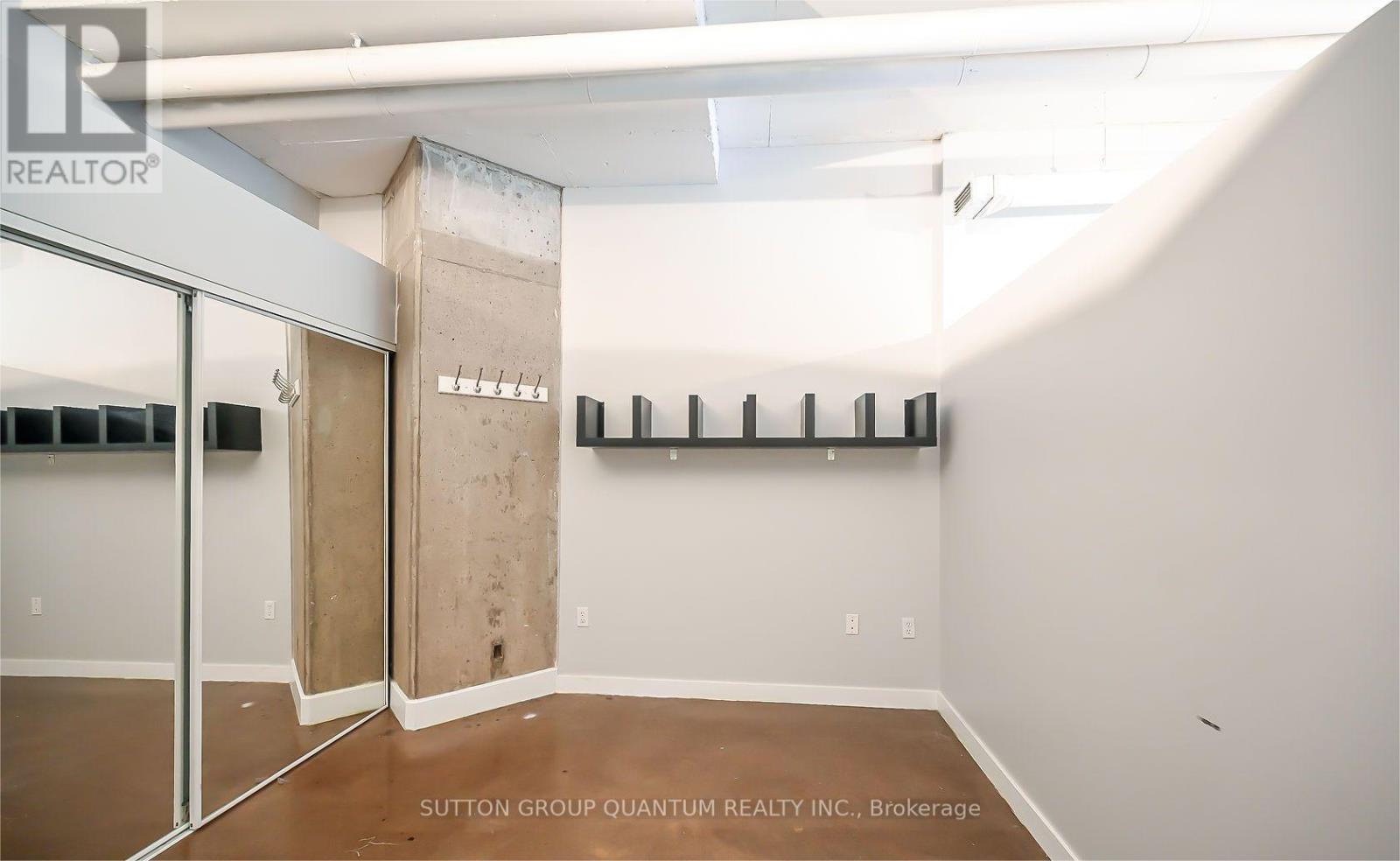 307 - 66 Bay Street S, Hamilton, Ontario  L8P 4Z6 - Photo 11 - X12300178