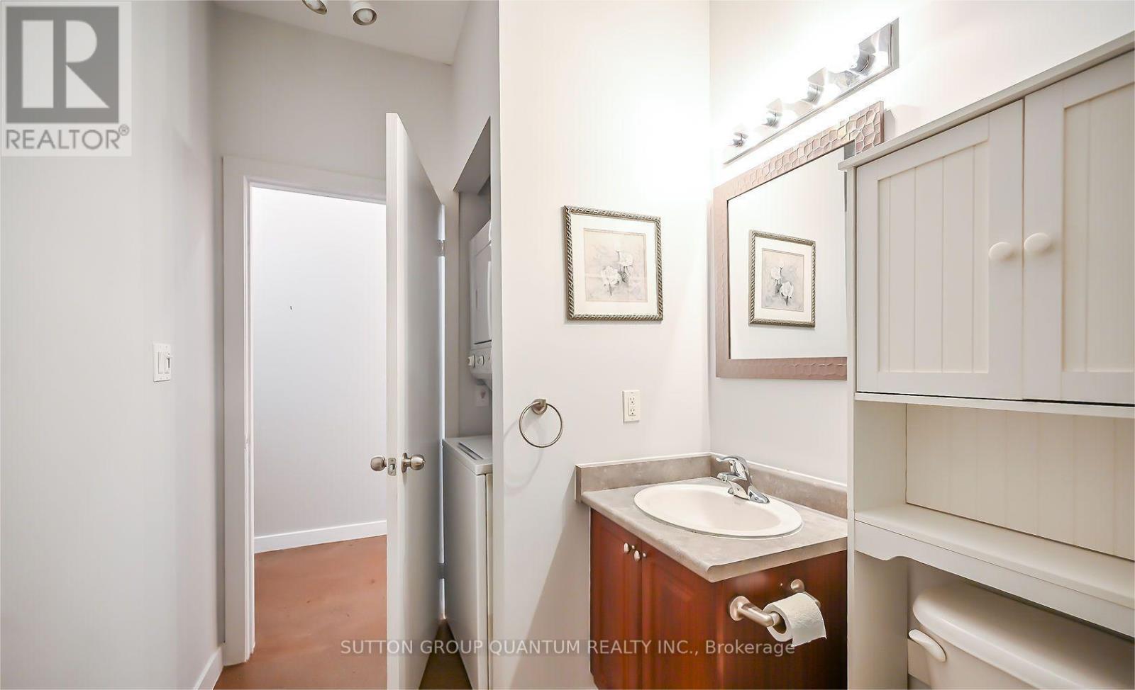 307 - 66 Bay Street S, Hamilton, Ontario  L8P 4Z6 - Photo 14 - X12300178