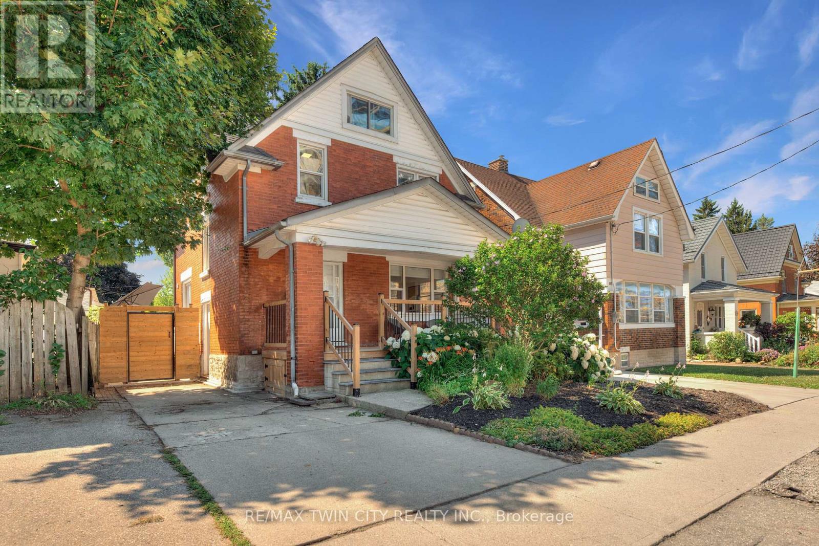 Property at 149 SHANLEY STREET image 2