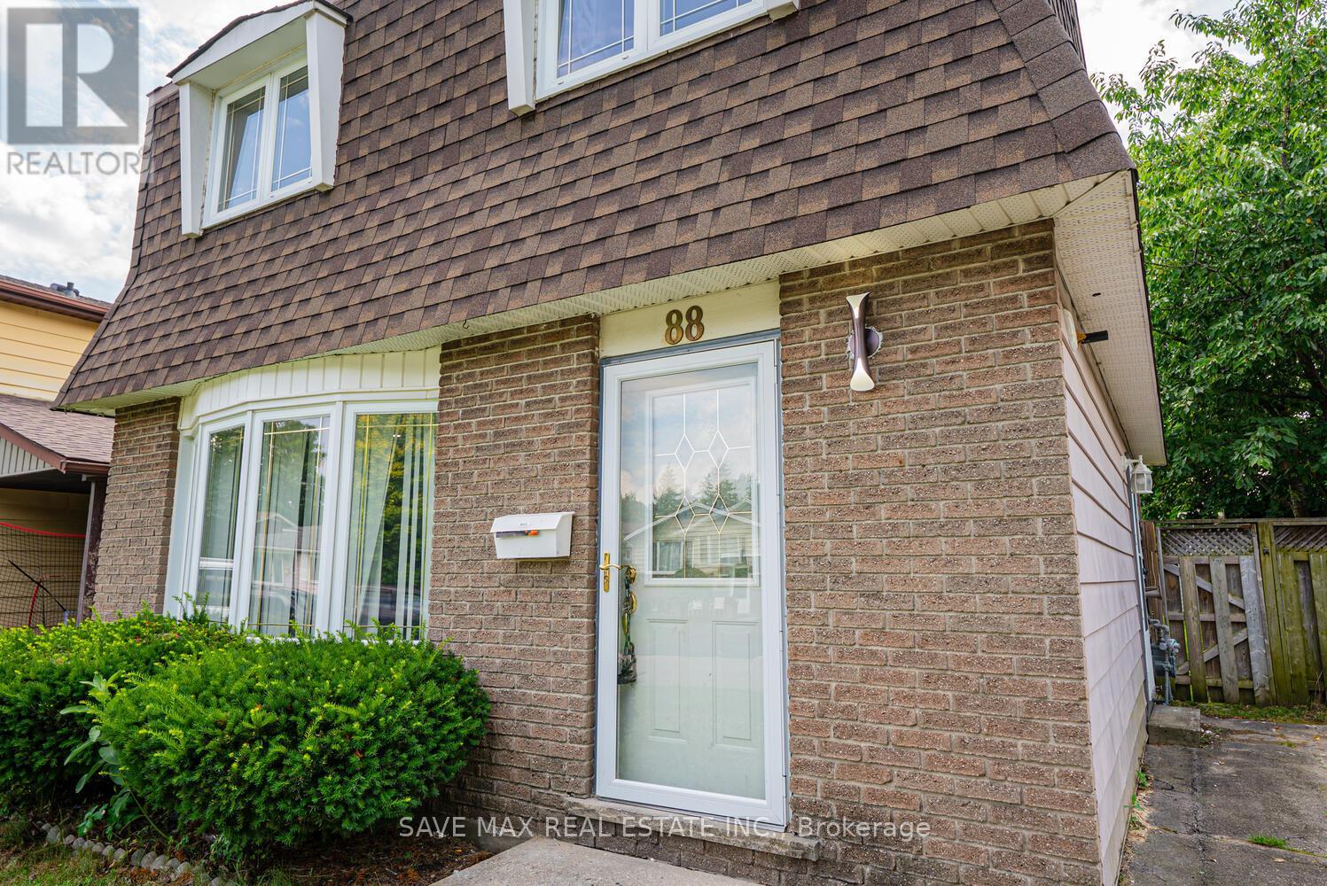 Property at 88 HARCOURT CRESCENT image 2